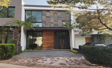 Casa en Venta en Altozano Fraccionamiento privado