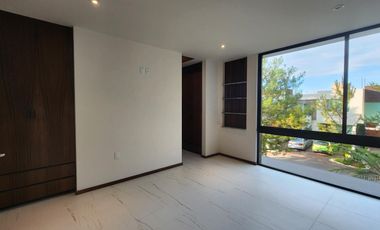 Casa en Venta en Altozano Fraccionamiento privado