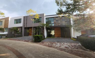 Casa en Venta en Altozano Fraccionamiento privado