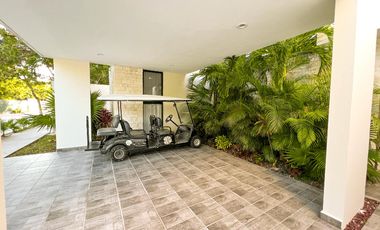 CasaCasa en venta en Playa del Carmen a 8 min de la playa | Alberca y seguridad