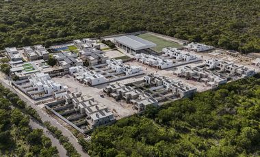 Casas en Venta en Cholul, Yucatán con amenidades