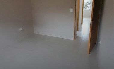 Departamento en calle Sarmiento casi 3 de Febrero