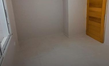 Departamento en calle Sarmiento casi 3 de Febrero