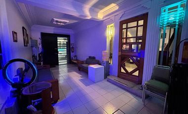 CASA CON USO DE SUELO Y ESTUDIO DE GRABACION EN ANZURES EN VENTA