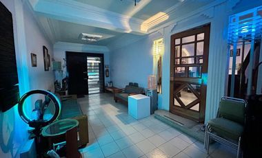 CASA CON USO DE SUELO Y ESTUDIO DE GRABACION EN ANZURES EN VENTA