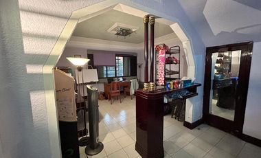 CASA CON USO DE SUELO Y ESTUDIO DE GRABACION EN ANZURES EN VENTA