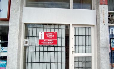 Local en alquiler en Mar De Ajó centrico