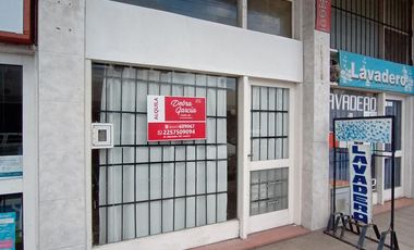 Local en alquiler en Mar De Ajó centrico