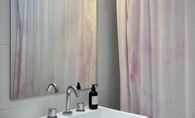 Amplia Casa en Costa Esmeralda – 4 Dormitorios, Pileta y Lote Doble