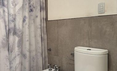 Amplia Casa en Costa Esmeralda – 4 Dormitorios, Pileta y Lote Doble