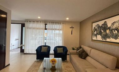 RENTA DE CASA AMUEBLADA EN EL FRACCIONAMIENTO LA ANTIGUA CEMENTERA.