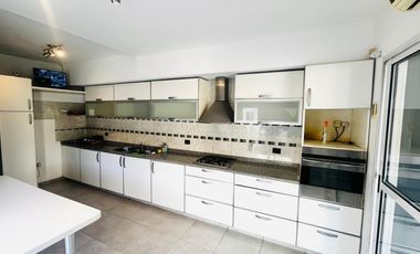 Venta Casa 4 ambientes Pileta Parrilla en Ramos Mejía