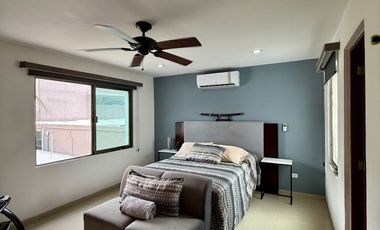 🏡 Residencia sobre Avenida Principal en Montebello – Amplios Espacios