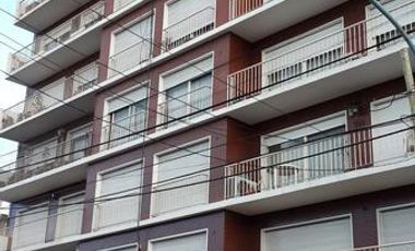 Departamento en venta y alquiler en Remedios De Escalada