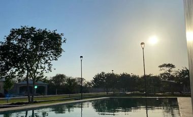 PRECIOSO TERRENO EN PRIVADA RESIDENCIAL CON AMENIDADES EN MERIDA.