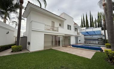 RENTA DE CASA EN CONDOMINIO TENERIFE, PUERTA DE HIERRO