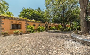 VILLA EL NIDO