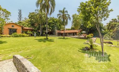 VILLA EL NIDO