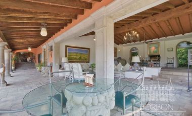 VILLA EL NIDO