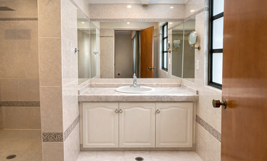 CASA EN CONDOMINIO EN VENTA EN CALLE CERRADA EN LA FLORIDA