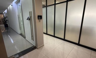 Oficina en renta, Edificio Punta México,