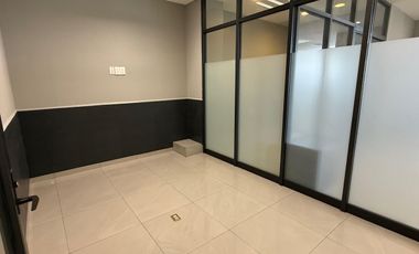 Oficina en renta, Edificio Punta México,