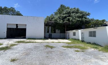 Bodega Comercial a una cuadra Av Central