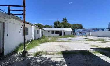 Bodega Comercial a una cuadra Av Central