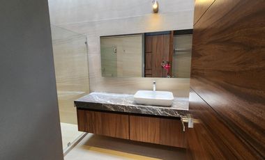 Casa en Venta Altozano 4 Recámaras Fraccionamiento privado
