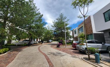 Casa en Venta Altozano 4 Recámaras Fraccionamiento privado