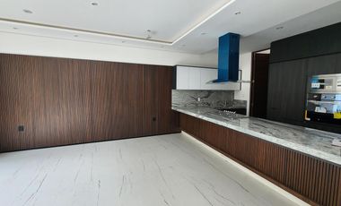 Casa en Venta Altozano 4 Recámaras Fraccionamiento privado