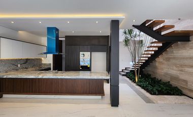 Casa en Venta Altozano 4 Recámaras Fraccionamiento privado