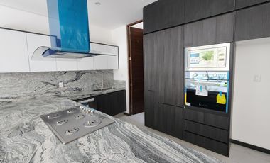 Casa en Venta Altozano 4 Recámaras Fraccionamiento privado
