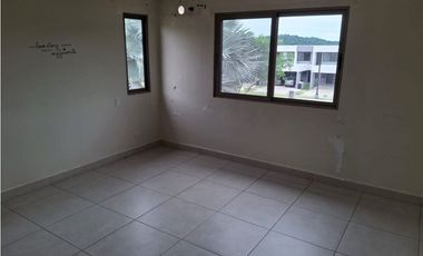 CASA EN VENTA WOODLANDS PANAM PACFICO