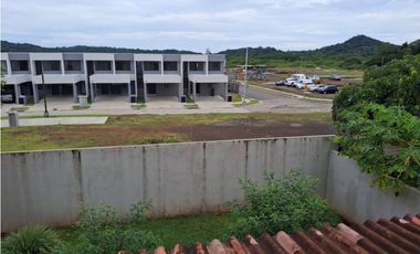 CASA EN VENTA WOODLANDS PANAM PACFICO
