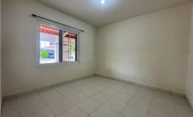 SE VENDE CASA EN PH QUINTAS DE VERSALLES