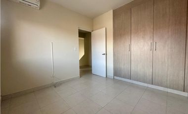 SE VENDE CASA EN PH QUINTAS DE VERSALLES