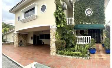 ALTOS DE PANAMA / BOSQUE DE LAS CIBELES / 420M / 4 HABITACION / DUPLEX