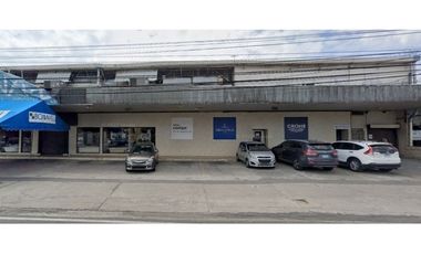 LOCAL CON DEPÓSITO 2337 M2 AVENIDA SANTA ELENA PARQUE LEFEVRE JP