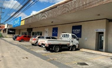 LOCAL CON DEPÓSITO 2337 M2 AVENIDA SANTA ELENA PARQUE LEFEVRE JP