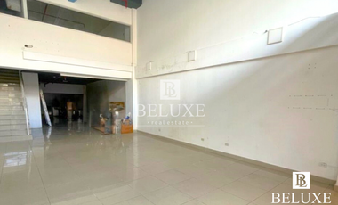 ALQUILER DE LOCAL COMERCIAL EN PLAZA KORINTHO, EL CARMEN(12)(P)