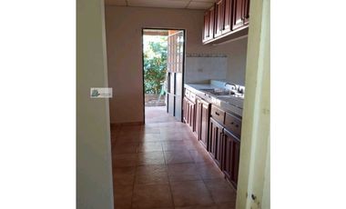 VENTA DE CASA  EN SAN PABLO CERCADA ATRAS  ACEPTA ABONO