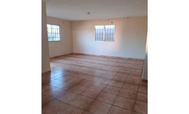 VENTA DE CASA  EN SAN PABLO CERCADA ATRAS  ACEPTA ABONO