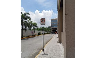 ALQUILO LOCALES Y OFICINAS PLAZA MI CONDADO - CONDADO DEL REY