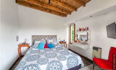 PH 4 AMB. PADRE DUTTO y CARASA - A 100 mts de AV. F. de la Plaza