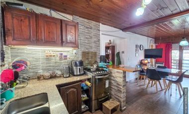 PH 4 AMB. PADRE DUTTO y CARASA - A 100 mts de AV. F. de la Plaza