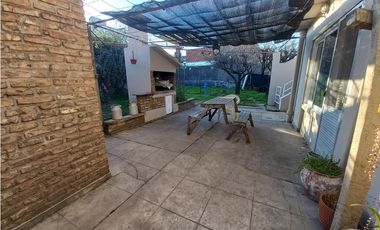 CASA Y LOTE CALLE SEGUI