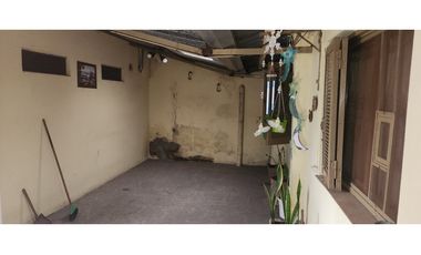 Ameyra 4051, entre J. B Justo y Vidal