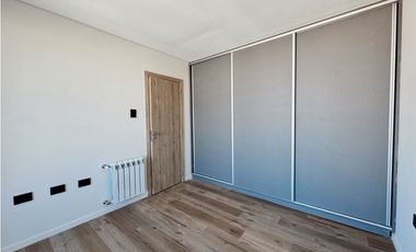 Venta departamento dos dormitorios edificio Torreon Calle Malvinas