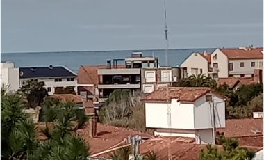 Pinamar - Venta departamento 3 amb - cochera - sobre Av Bunge
